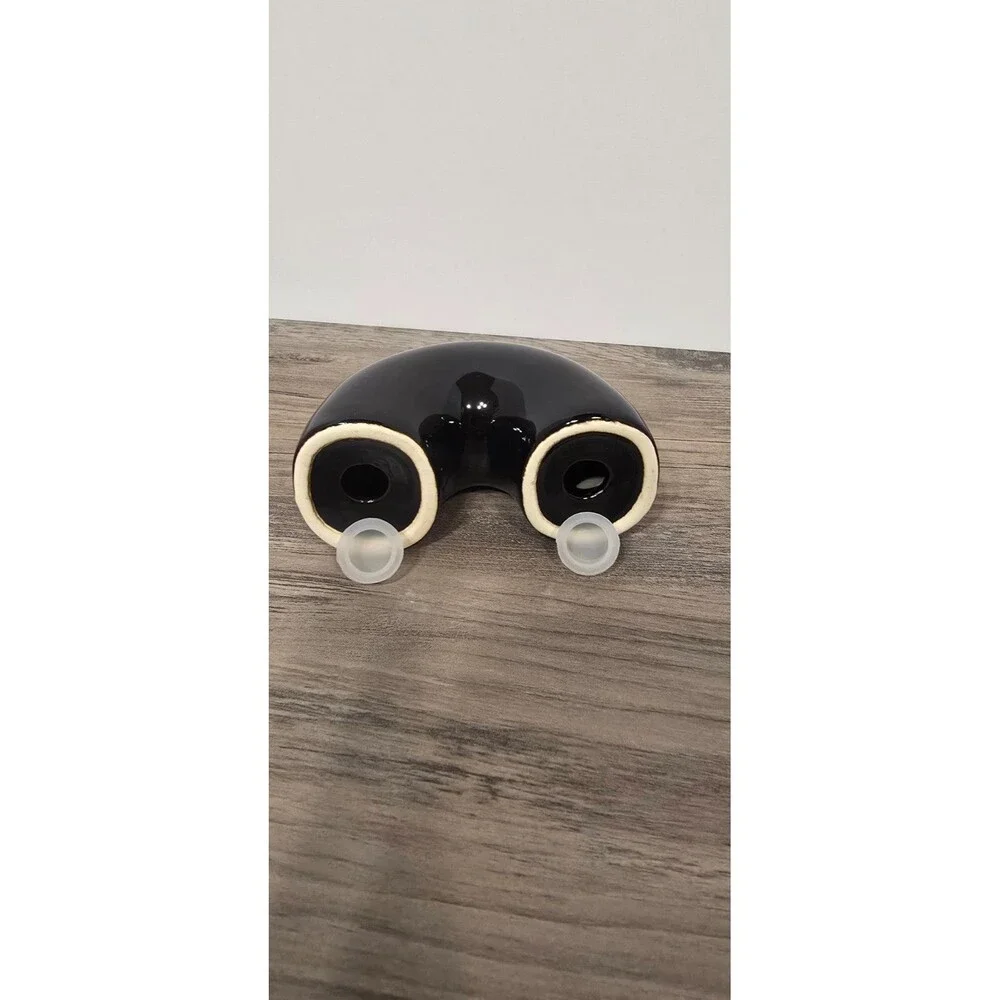 Salt Pepper Shakers Black White Arches. NEW Set Of 2.